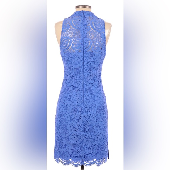 Lilly Pulitzer Blue Lace Fitted Dress Size 2 - Picture 2 of 9
